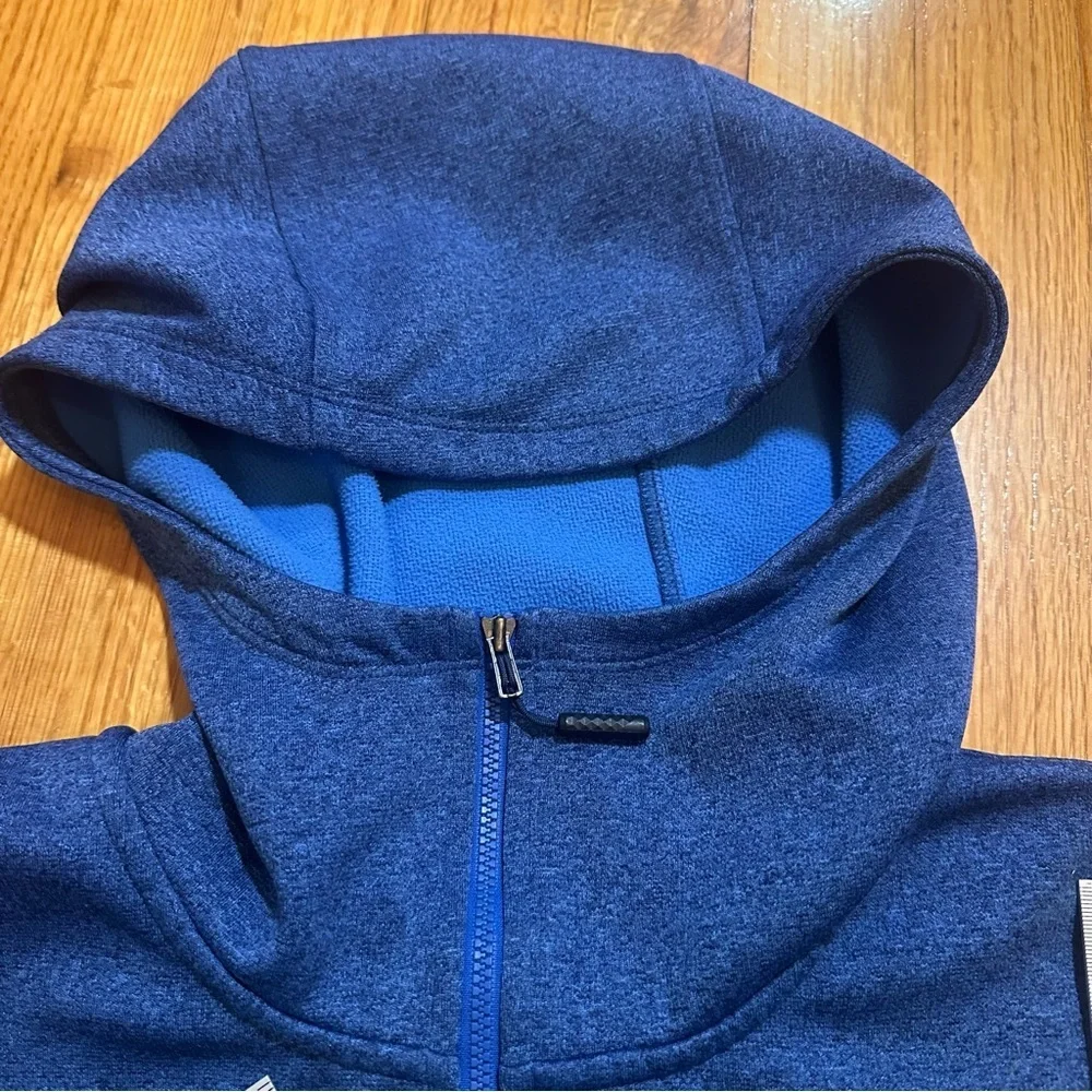 The North Face Men's Canyonlands Hoodie in stretch hardface fleece. Size Large